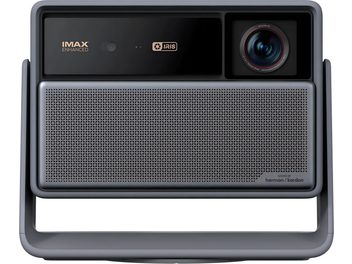 Grå XGIMI Horizon 30 Ultra Max-projektor, sedd framifrån, med objektiv till höger, perforerat galler och U-format stativ