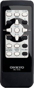 Sort Onkyo RC-729E fjernbetjening med knapper til at styre afspilning, lydstyrke og indstillinger på et lydudstyr