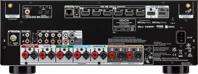 Denon AVR-X2900HDAB černý zesilovač domácího kina, pohled zezadu s porty HDMI, síťovými, audio a reproduktorovými svorkami