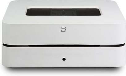 Síťový audio přehrávač BlueSound VAULT 2i bílý, pohled zepředu, obdélníkový tvar, bílá barva, tlačítka a porty na přední straně