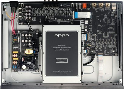 Lecteur Blu-ray 4K OPPO UDP-203 EU multi-régions ouvert, vue intérieure de face montrant les composants électroniques