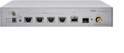 Netværksswitch Ungnoi UNio Poki 2.5G sølv, forfra med 4 LAN-porte, 1 1G-port og 1 SFP+ 10G-port