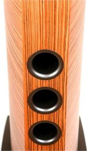 Klipsch P37F naturlig lyse træ gulvhøjttaler med 3 runde sorte højttalerenheder, tæt forfra-visning