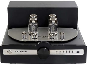 Ampli hi-fi csöves Synthesis Art In Music Action A50 Taurus, előlről látható, 6 látható cső, középső hangerőszabályzó, 7 választógomb