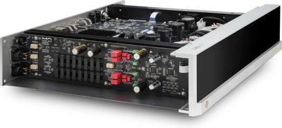 Lettore audio di rete Matrix Audio MS‑1 PRE, chassis in alluminio argentato e pannello frontale nero, vista tre quarti anteriore sinistra con coperchio rimosso che mostra le schede elettroniche nere, condensatori cilindrici neri e distintivi componenti rossi