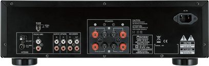 Pioneer SX-20-K sort hi-fi stereoforstærker, bagside, audio-stik og strømforsyning, nærbillede