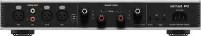 Matrix Audio Element P2 effektforsterker i sølvfarget aluminium, nærbilde av baksiden, svart panel med XLR- og RCA-innganger, fire rød/svarte høyttalerterminaler og IEC-strømtilkobling