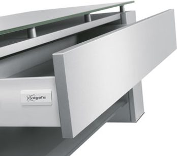 Vogel's Q6250 TV-møbel i grå og glas, tæt sidevinkel der viser den kantede metalstruktur