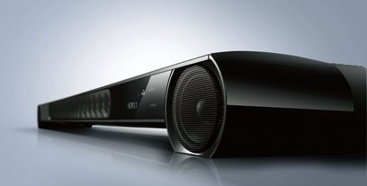 Yamaha YSP-3300 sort soundbar, set forfra, aflang form, sort gitter, synlige højttalere