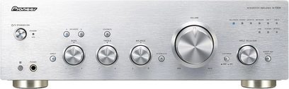 Pioneer A-70DA sølvfarvet stereoforstærker, frontvisning, knapper og drejeknapper til justering, LED-display, lydindgange