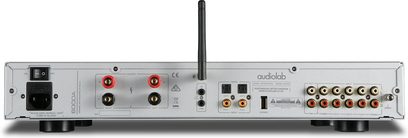 Stereoförstärkare Audiolab 6000A silver sedd bakifrån med RCA-kontakter, högtalarterminaler, digitala portar och antenn
