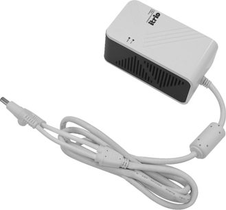 iTrio HD-W100 trådløs sender set forfra og fra siden, hvidt kabinet, jackstik og antenne