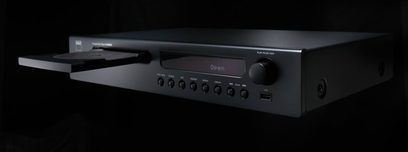 NAD C565 sort CD-afspiller, frontvisning, sort front med display, knapper og kontrolhjul, USB-port på fronten