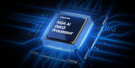 Mørkeblå kvadratisk AI-chip på metalhus, set i perspektiv, blå kredsløb, teksten 'NQ4 AI Gen3 Processor'