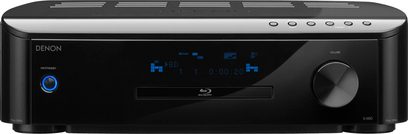 Odtwarzacz Blu-ray Denon S-5BD w kolorze czarnym, widok z przodu, 6 przycisków na górze, niebieskie wyświetlanie, błyszcząca obudowa