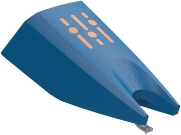 Mørkeblå elliptisk Ortofon Concorde MKII DJ diamant til vinylpladespiller, set fra siden, med 8 orange styreriller