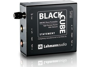Preamplificatore phono Lehmann Audio Black Cube Statement nero, con cabinet rettangolare in metallo e connettori RCA dorati sul retro