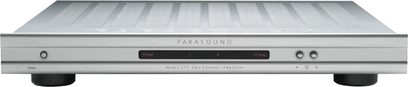 „Parasound 275" sidabrinės spalvos galios stiprintuvas, priekinis vaizdas su grotelėmis, mygtukais ir ekranu