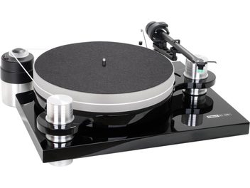 Hi-Fi vinil plak çalar Block PS-100+, siyah lake kaplamalı dikdörtgen şasi, siyah keçe paspas üzerine gümüş renkli dairesel plak, sağ tarafta siyah alüminyum ton kolu, uzaktan motorlu ve gümüş renkli silindirik ayaklar, üç çeyrek ön görünüm