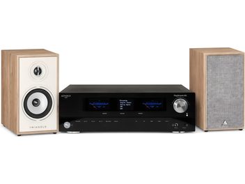 Siyah Advance PlayStream A5 hi-fi sistemi, açık ahşap kaplamalı iki Triangle raf tipi hoparlör ile önden görünüm
