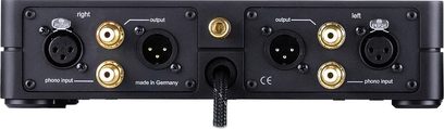 ClearAudio Balance v2 Silber Phono-Vorverstärker, Rückseite, vergoldete Cinch-Anschlüsse, XLR-Ausgänge, Wahlschalter, Stromeingang