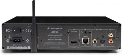 Cambridge Audio NP30 sort netværksaudioafspiller, bagside, audio- og netværksforbindelser, udfoldet Wi-Fi-antenne