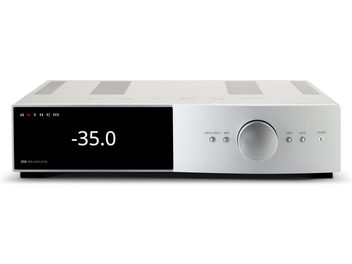 Srebrni stereo predojačevalnik Anthem STR, sprednja plošča z digitalnim prikazovalnikom "-35.0", gumbi in vrtljivo gumbo za nastavitev