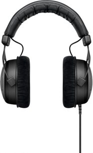 Gaming-hodetelefoner Beyerdynamic TYGR 300 R, sett forfra, polstret svart hodebøyle, runde svarte øreklokker, svart kabel