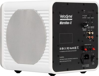 Subwoofer Velodyne MicroVee X branco, vista traseira e lateral com grelha lateral branca e painel preto