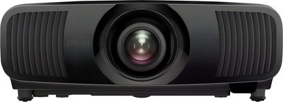 Βιντεοπροβολέας Epson EH-LS9000B σε μαύρο πλαστικό, μπροστινή όψη, κεντρικός φακός, σχάρες εξαερισμού, ρυθμιζόμενα πόδια