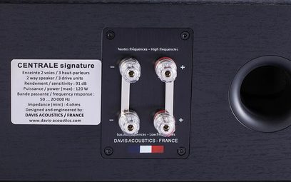 Davis Acoustics Signature sort centerkanal, set forfra, 4 højttalere, stik på bagsiden