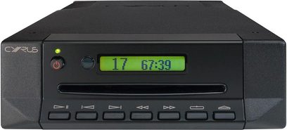 Cyrus CD t CD-afspiller, set forfra, rektangulært sort kabinet, grøn skærm, kontrolknapper, hovedtelefonstik