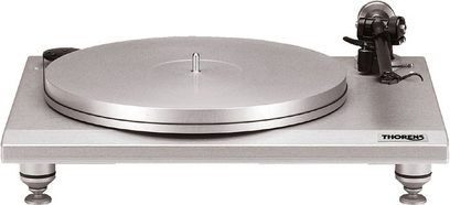 Thorens TD 810 pladespiller med TD250-arm, set ovenfra, sølvfarvet pladedæksel, lysegrå sokkel, sort tonarm