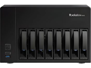 Schwarzes NAS R_volution mit 8 Einschüben, Frontansicht mit Ein-/Ausschalter und USB-Anschluss an der Vorderseite