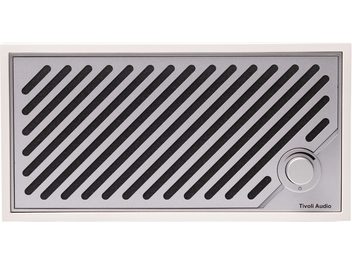 Cassa Tivoli Model Two Digital, corpo bianco, pannello frontale argentato con effetto metallico a fessure diagonali, pulsante rotativo, vista frontale