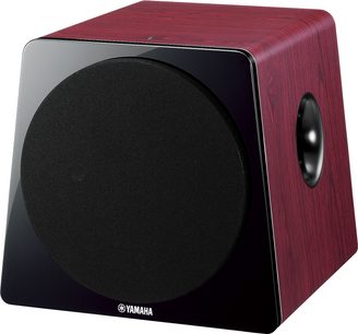 Yamaha NS-SW500 rosewood subwoofer set i 3/4 vinkel, sort højttaler, rosewood finish