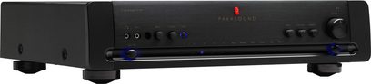 Parasound Halo P5 sort forstærker, frontvisning, sort front med knapper og stik, blå display
