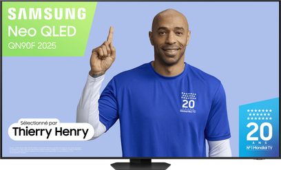 Samsung TQ55QN90F 2025 -taulutelevisio, Neo QLED -kuva, edestä kuvattu Thierry Henry sinisessä pelipaidassa