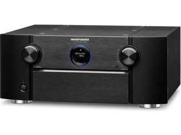 Marantz AV8802A sort forstærker til hjemmebio, set forfra, med børstet aluminiumsfacade med blå LCD-skærm og to drejeknapper