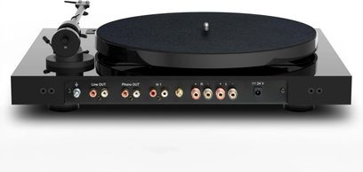 Hi-fi platespiller Pro-Ject Juke Box E1, baksidevisning, RCA-tilkoblinger, 24 V strømforsyning, tonearm, sirkulær tallerken
