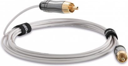 QED Performance Mini Subwoofer 3m lysegrå koaksialkabel med forgyldte RCA-stik i hver ende