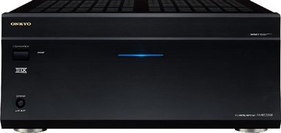 Onkyo PA-MC5500 effektforstærker, set forfra, sort front med blå knapper og indikatorer, ventilationsgitter