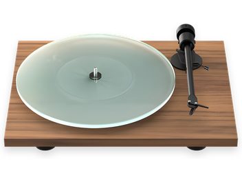 Pickup vinil hi-fi Pro-Ject T1 EVO nuc cu platou din sticlă transparentă, braț de citire negru și bază din lemn finisaj nuc
