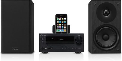 Minicadena Hi-Fi Pioneer X-HM50 negra compuesta por dos altavoces, un amplificador con base para iPod y una pantalla LCD