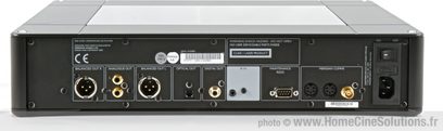 Meridian G08.2 sort CD-afspiller, bagside, lyd- og kontrolstik, tænd/sluk-knap, strømstik
