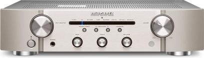 Amplificator hi-fi stereo Marantz PM6006 argintiu auriu, vedere frontală, față argintie cu butoane și mufe, două butoane rotative argintii