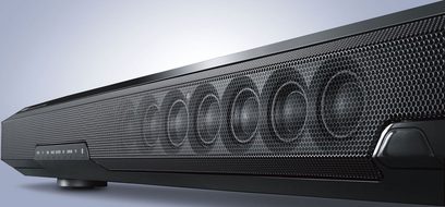 Yamaha SRT-1500 sort soundbar, tæt forfra, perforeret metalrist over hele frontfladen