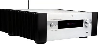Integreret stereo-forstærker Tonewinner AD-860 i børstet sølv, brede sorte køleribber på siderne, centralt display og stor volumenknap