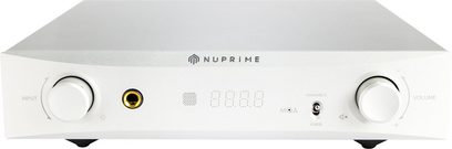 Nuprime DAC-9X sølvfarvet audio DAC-konverter, frontvisning, 2 drejeknapper, 1 hovedtelefonstik, 1 gul LED, påskrifter