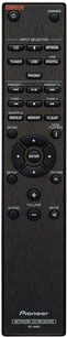 Černý dálkový ovladač Pioneer NC-50D s tlačítky a ovládacími kolečky pro řízení audio systému, pohled zepředu